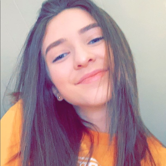 Meet your Posher, Kay - Picture 1 of 1